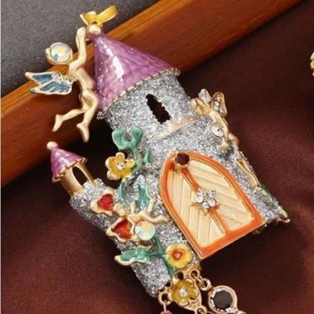 ‎FAIRY CASTLE BROOCH